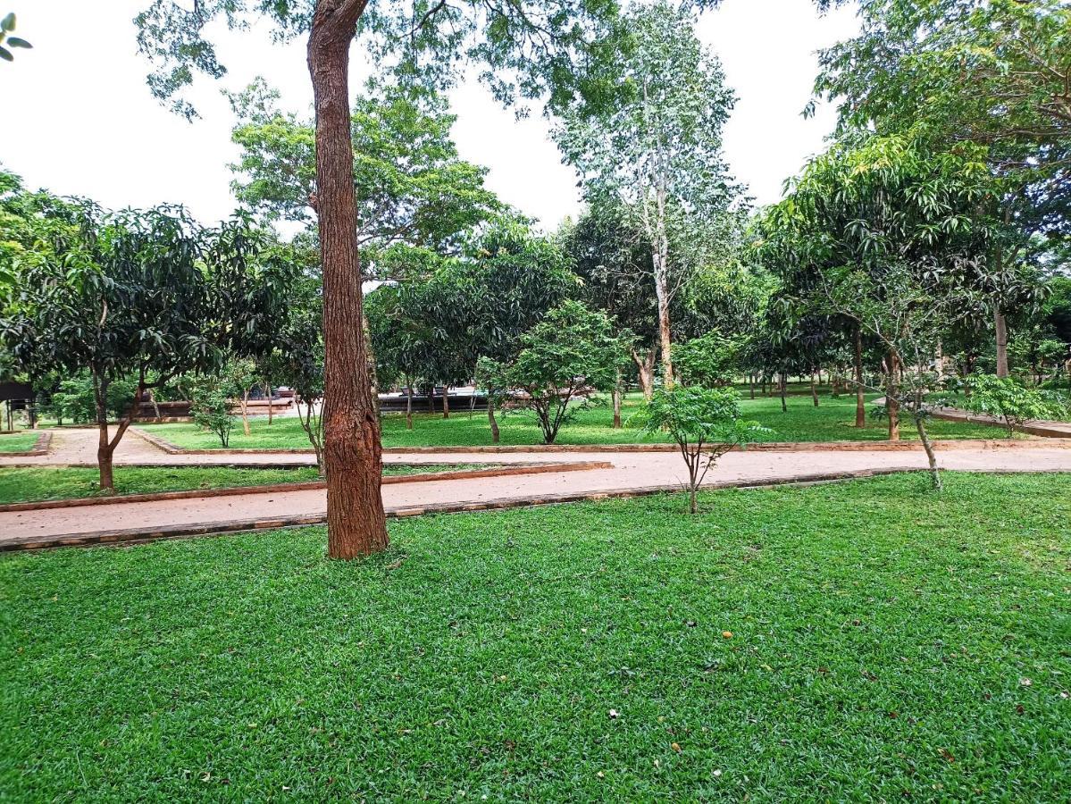 Kaveri Resort Sigiriya Exterior photo